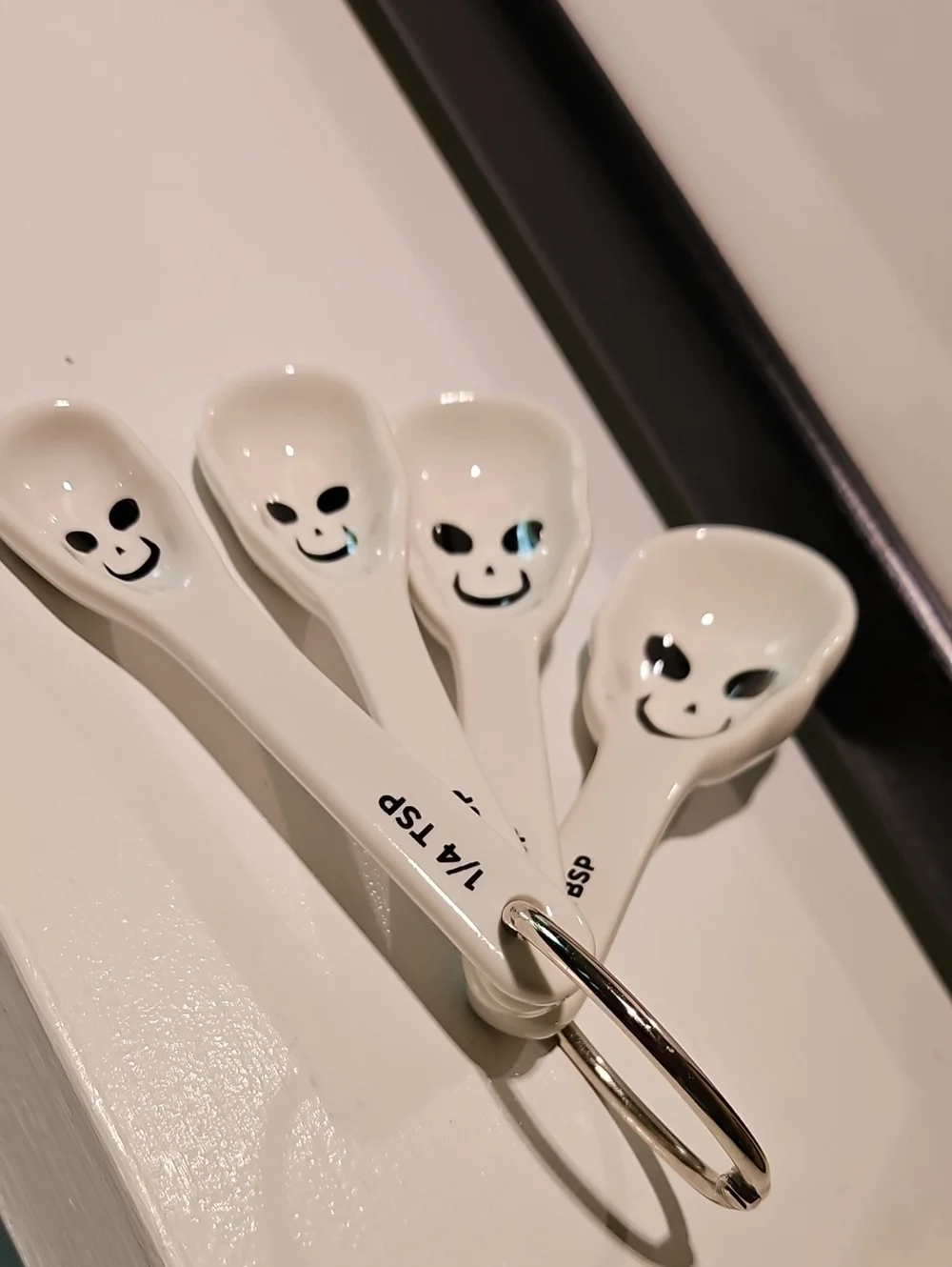 Crate & Barrel Fun Ghost 4 Measuring Spoons